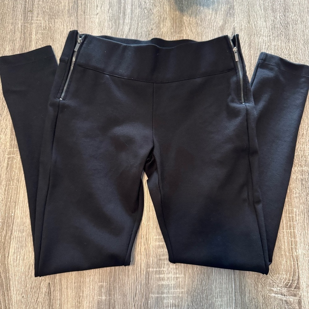 Zara Black Trousers with Modern Zipper Accents
